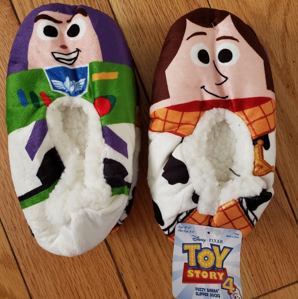 Fuzzy Babba Slipper Socks Size 4T-5T Toy Story 4